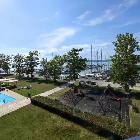 Soleil Apartamento Balatonlelle